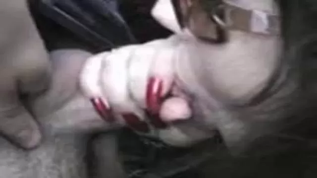 車の中でフェラをしているセクシ・トチコ: 1:12